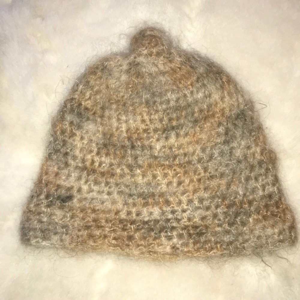 JEAN BETANCOURT | Wool Knit Top Knot Beanie Hat